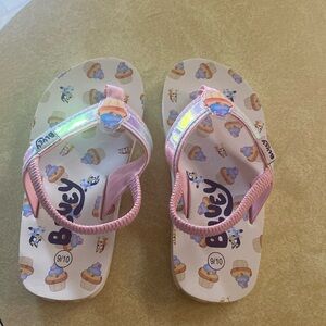 Girls Bluey flip flop with straps